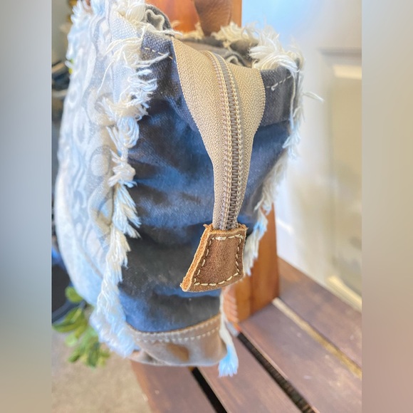 Myra Handbag Canvas, Cotton Patterned With Hide Fabric - Picture 5 of 16